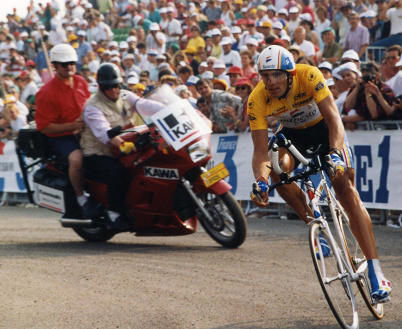 Miguel Induráin en una Contrareloj del Tour de Franci - Imagen Wikipedia - EnBici